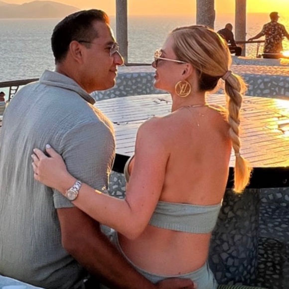 ***Rated 5 Stars Fashion Hoop Earrings BN - Picture 5 of 5